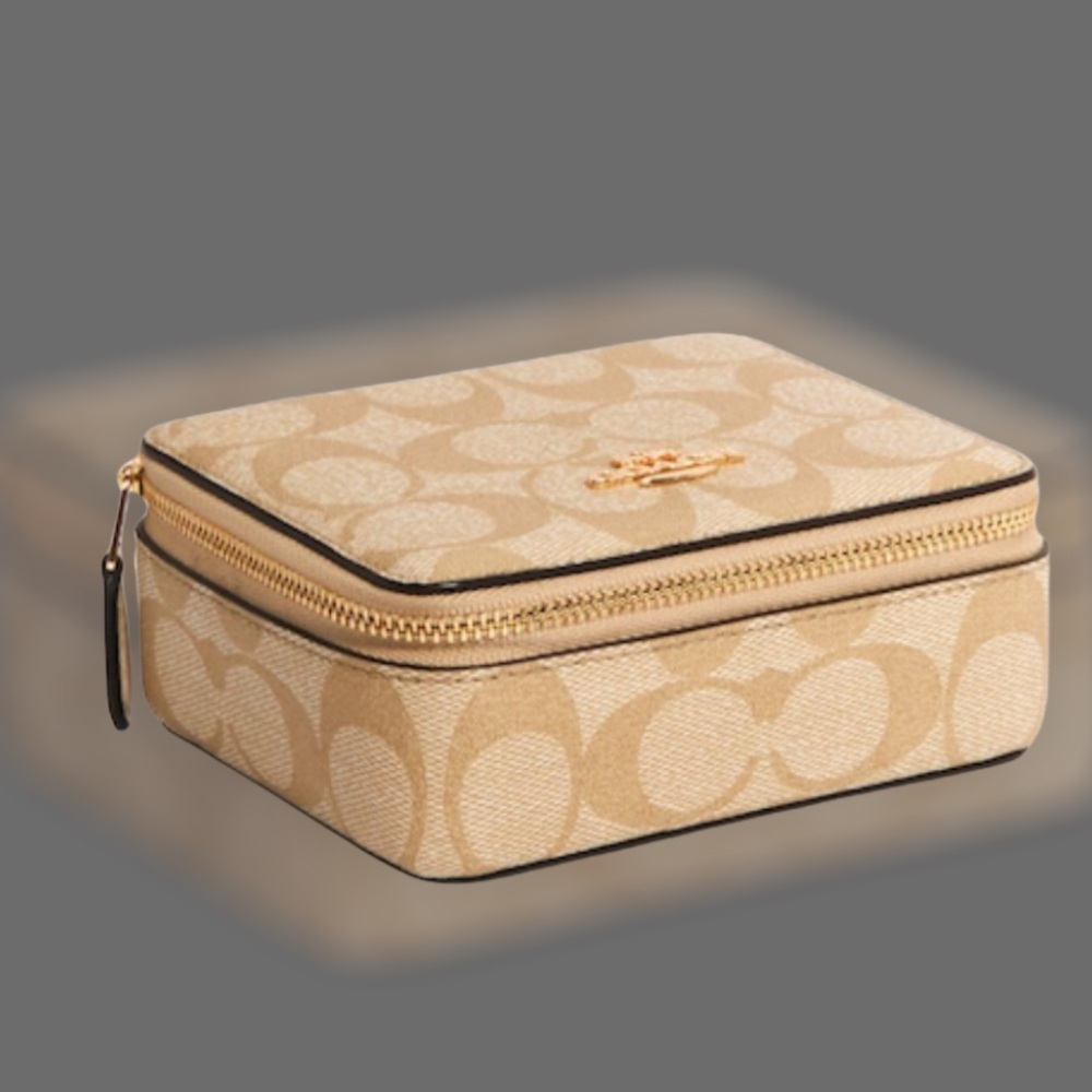 🛑BOGO🆕AUTHENTIC COACH Gold/Creamy Chalk Jewelry Box/Case